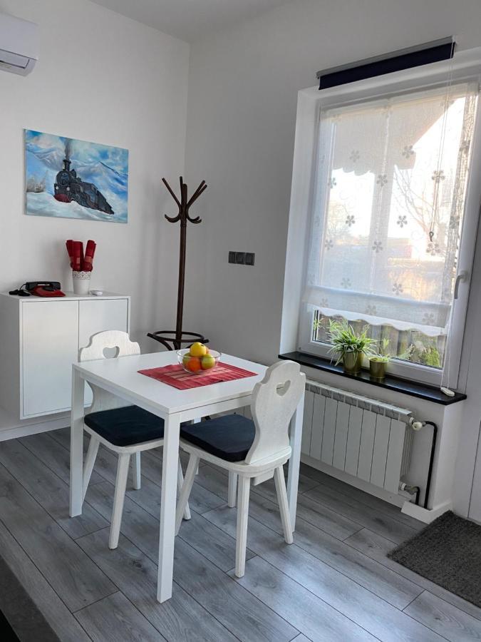 Studio Apartman Lora Lipik Exterior foto