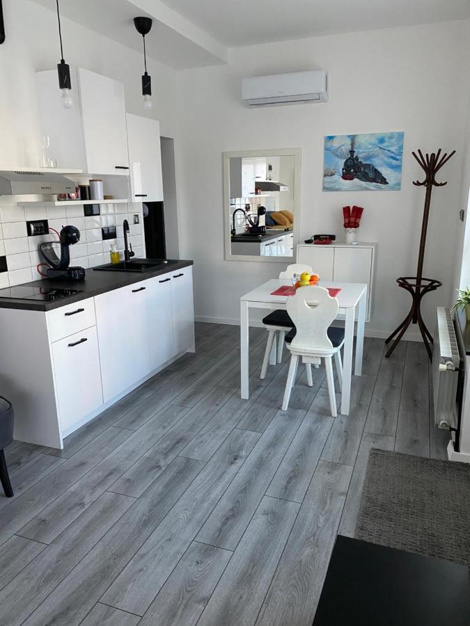 Studio Apartman Lora Lipik Exterior foto
