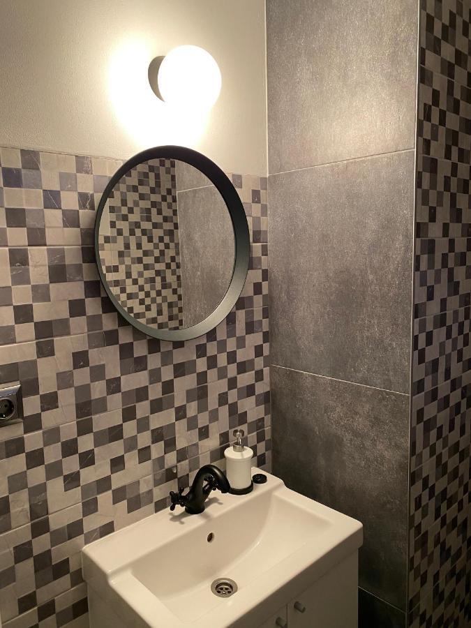 Studio Apartman Lora Lipik Exterior foto